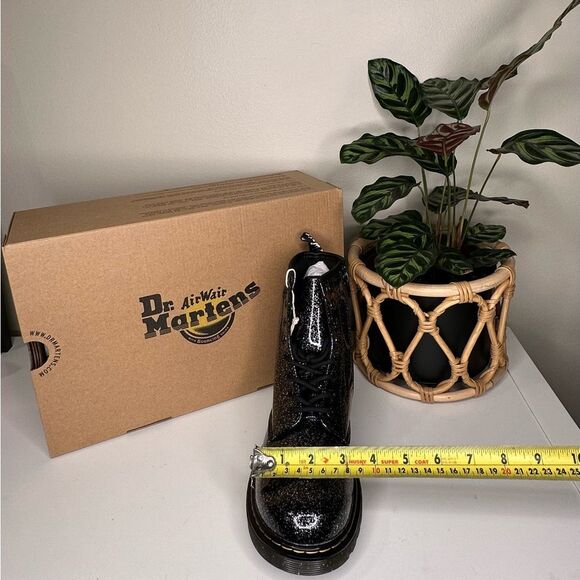 NEW Dr. Martens 1460 Y Cosmic Glitter Black Combat Boots Juniors 6, Women’s US 6 - Picture 12 of 13